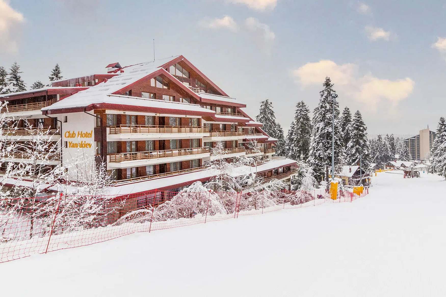 Yanakiev Hotel