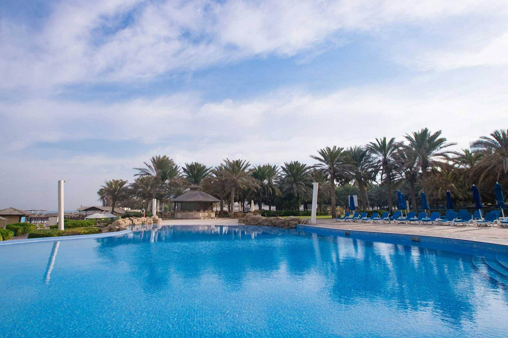 Coral Beach Resort Sharjah фото 1