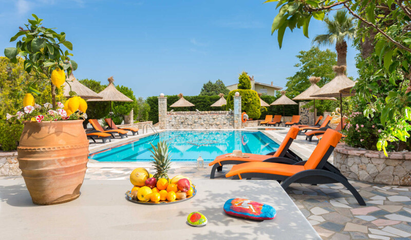 Elefteria Apts & Suites