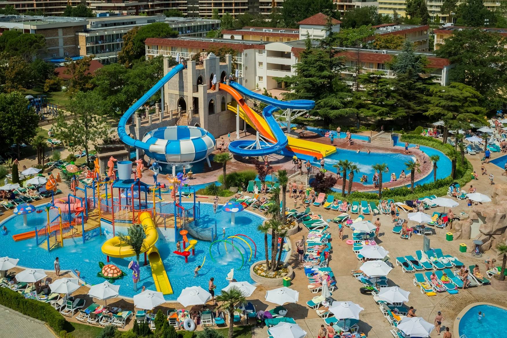 DIT Evrika Beach Club Hotel фото 1