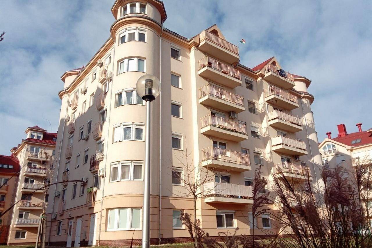 Gina Apartman