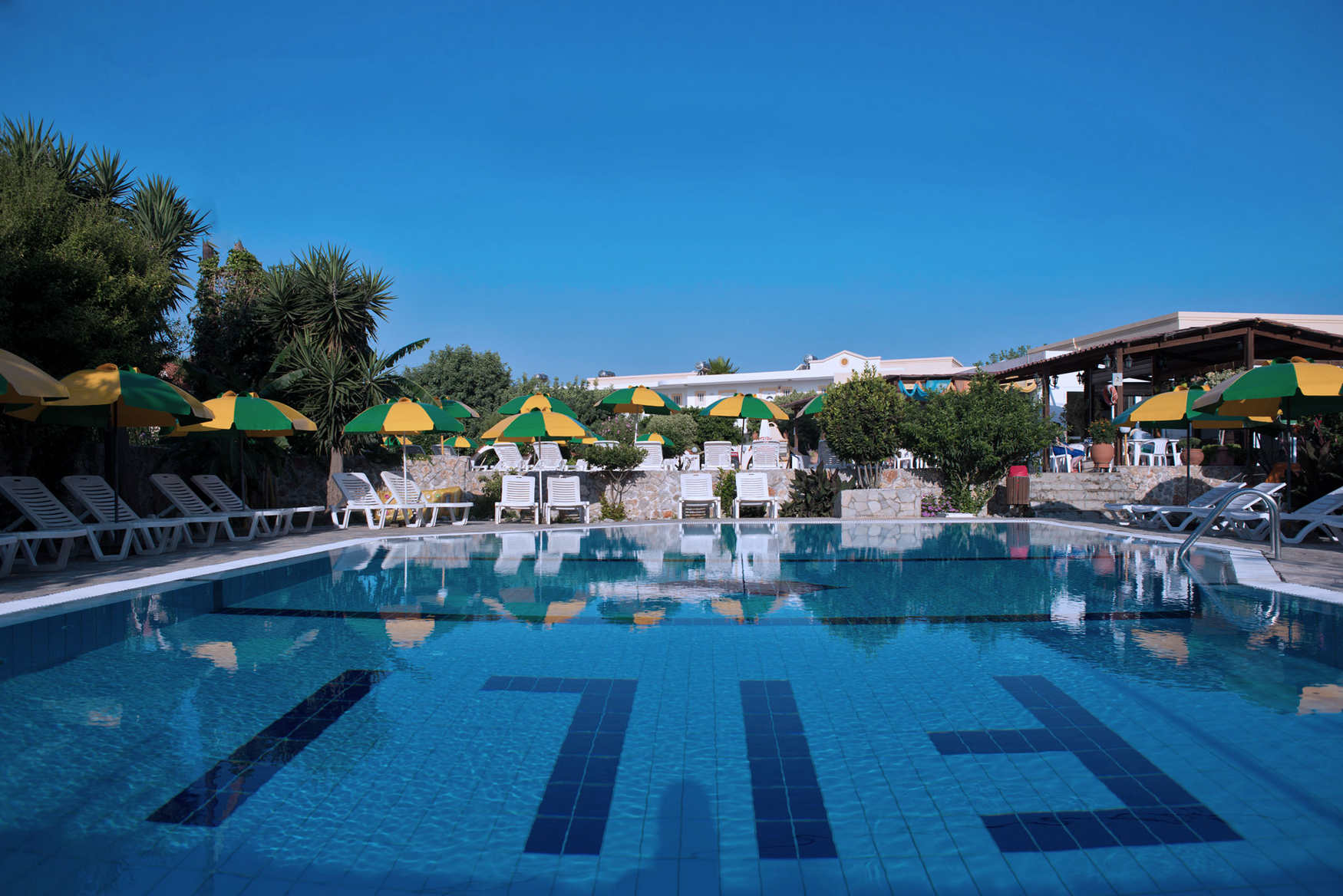Fili Hotel Apartments