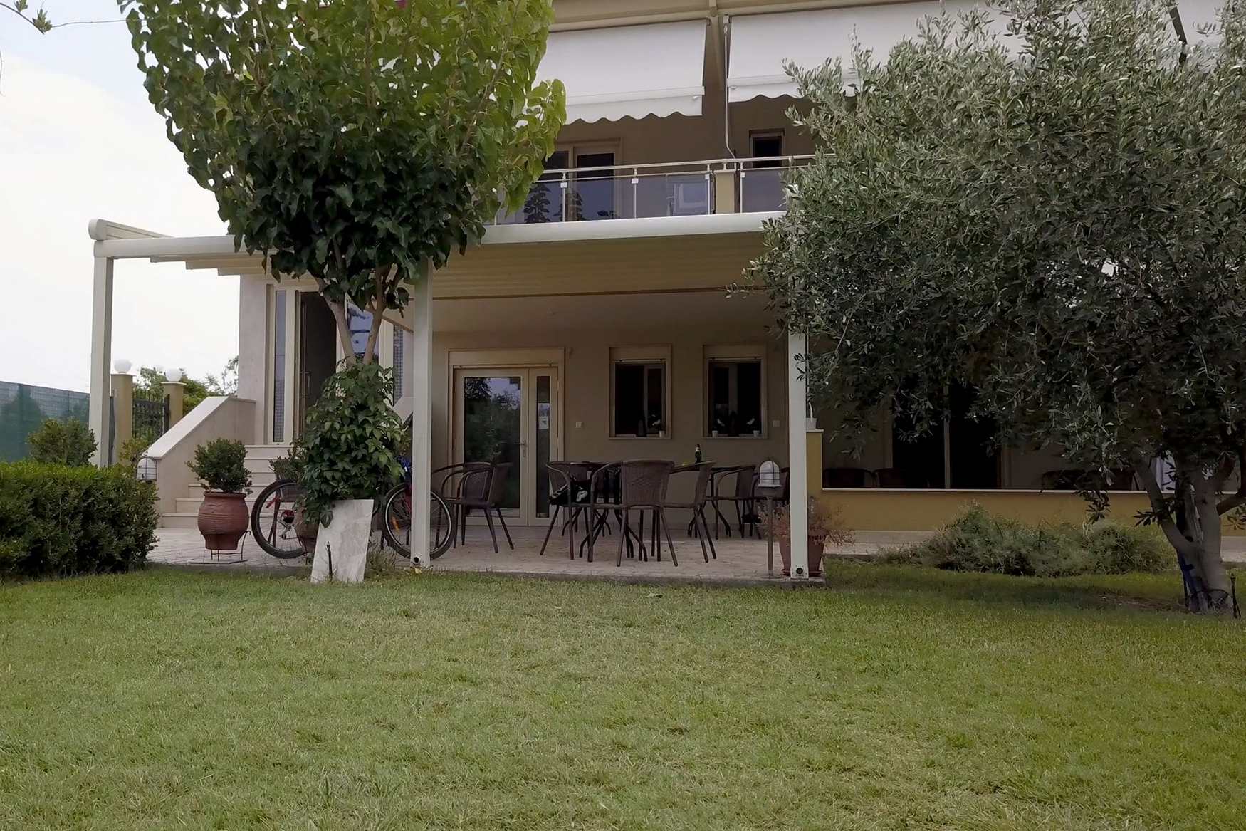 Gaia Studios & Apartments