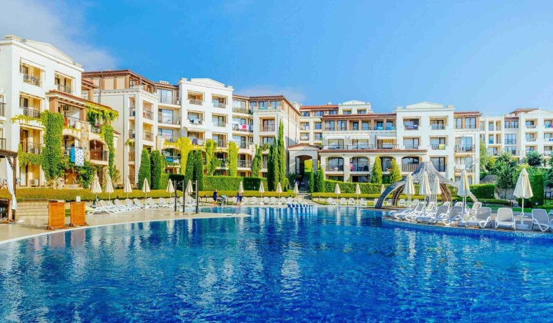 Green Life Beach Resort