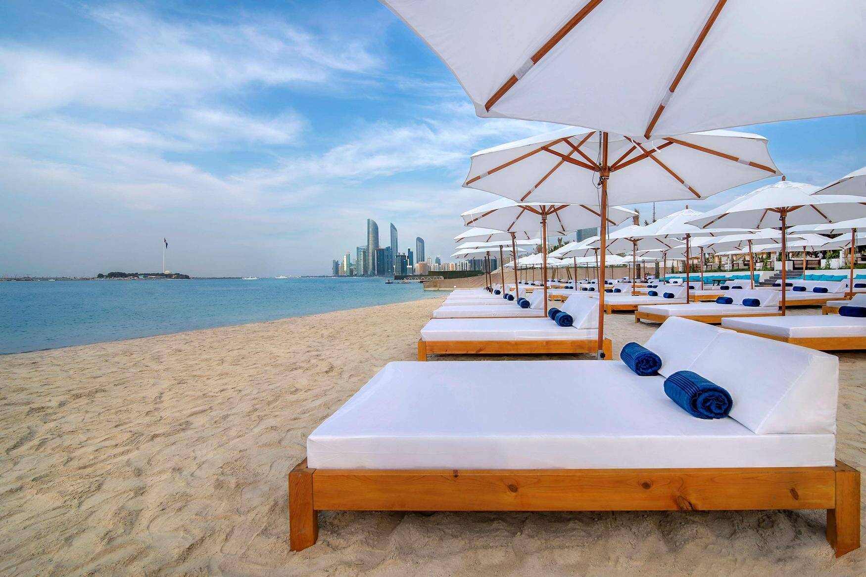 Radisson Blu Hotel & Resort, Abu Dhabi Corniche фото 1