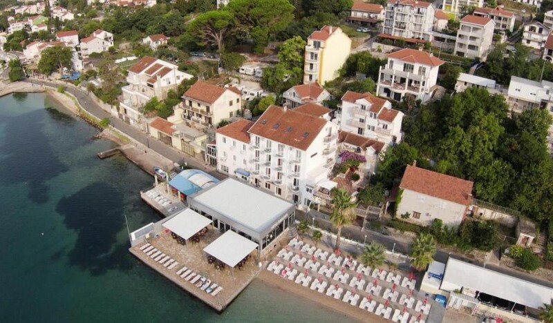 Hotel Azzurro Херцег-Нови