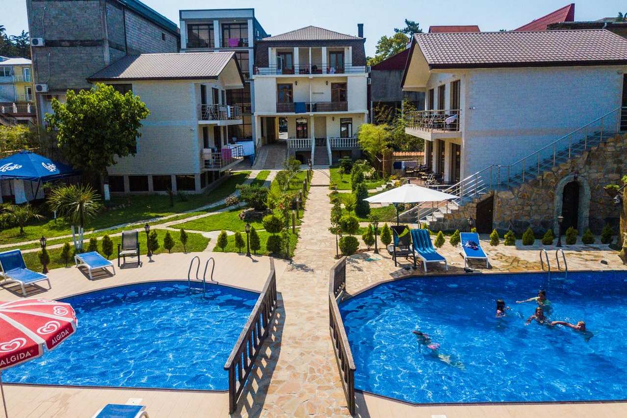 Hotel Chero