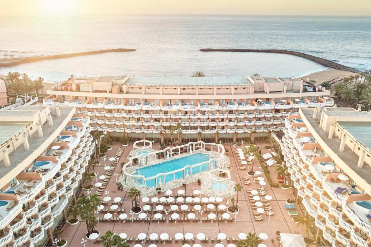 Hotel Cleopatra Palace Tenerife фото 1
