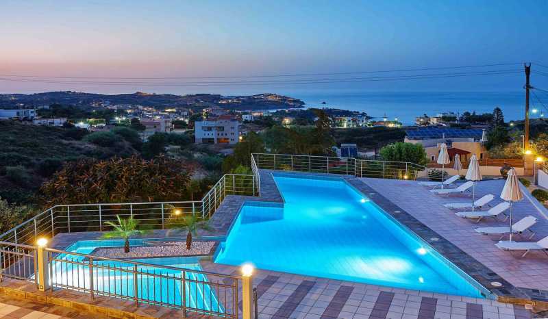 Keramos Villa & Apartments