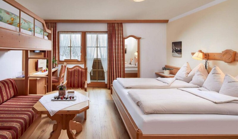Habachklause Baby- und Kinderhotel Bauernhof Resort