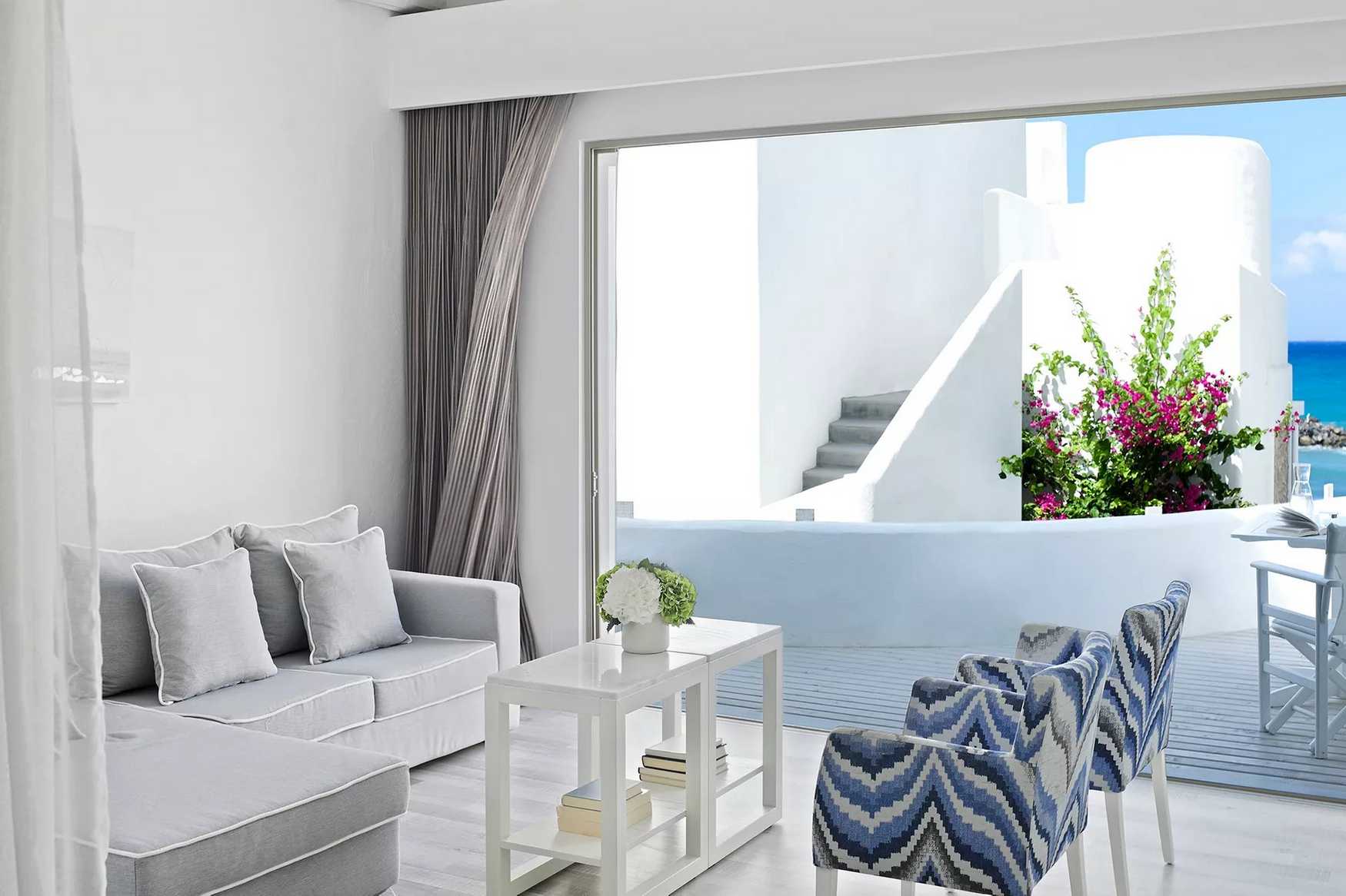 Knossos Beach Bungalows & Suites