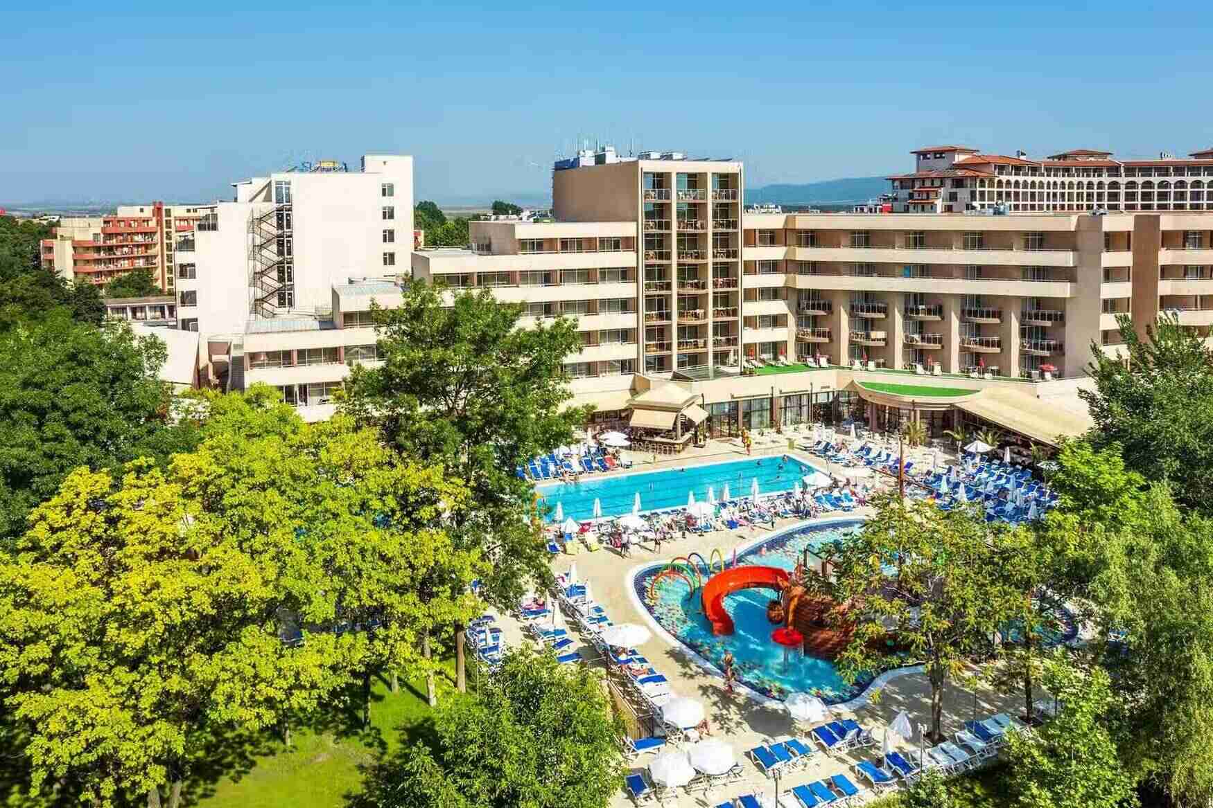 Hotel Laguna Park and Aqua Park фото 1