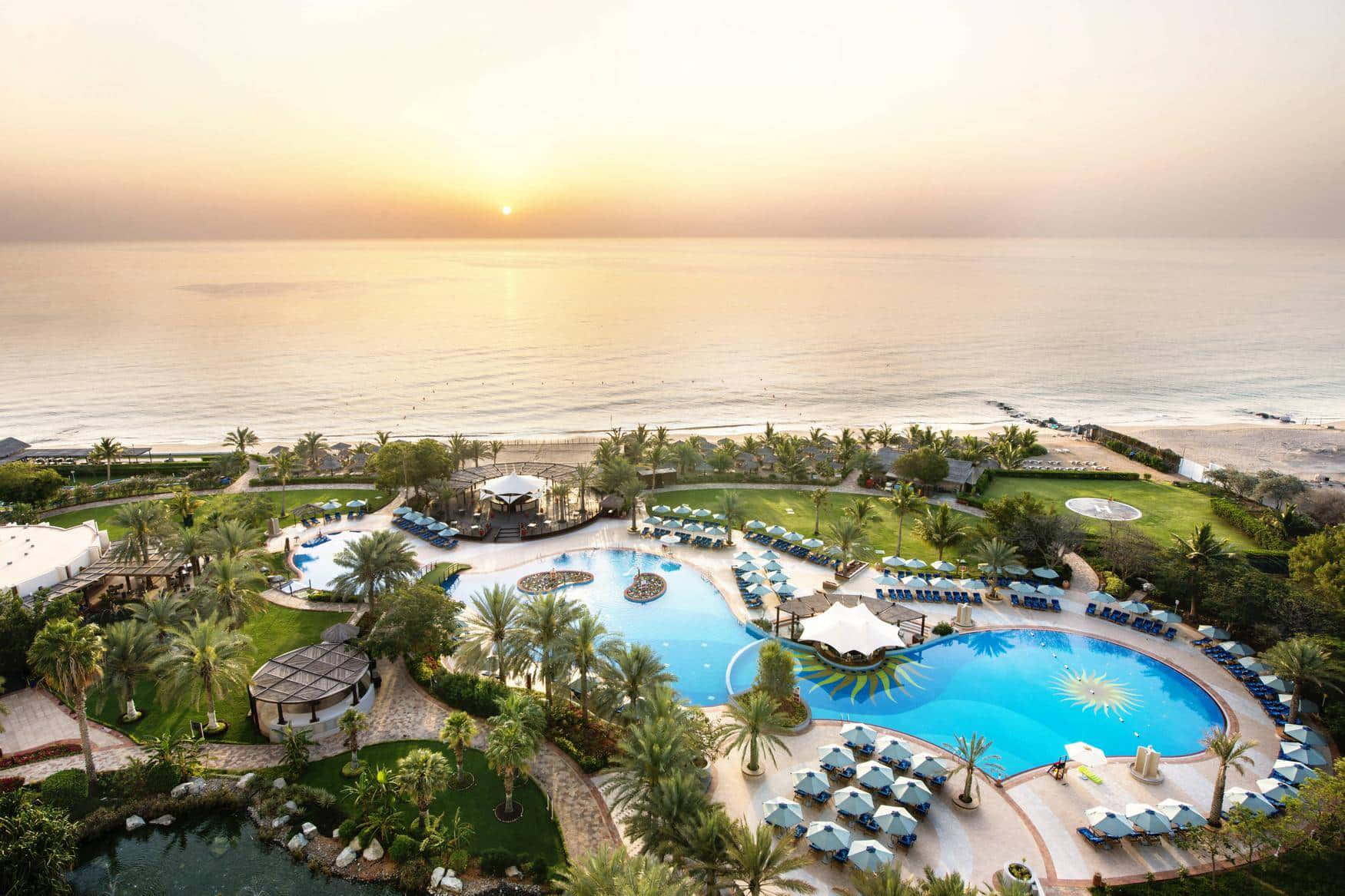 Le Meridien Al Aqah Beach Resort фото 1
