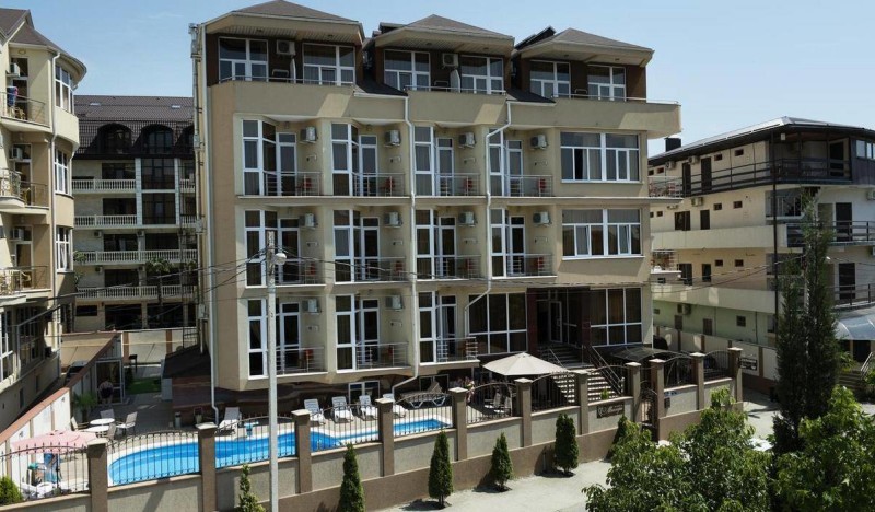 Отель Маэстро