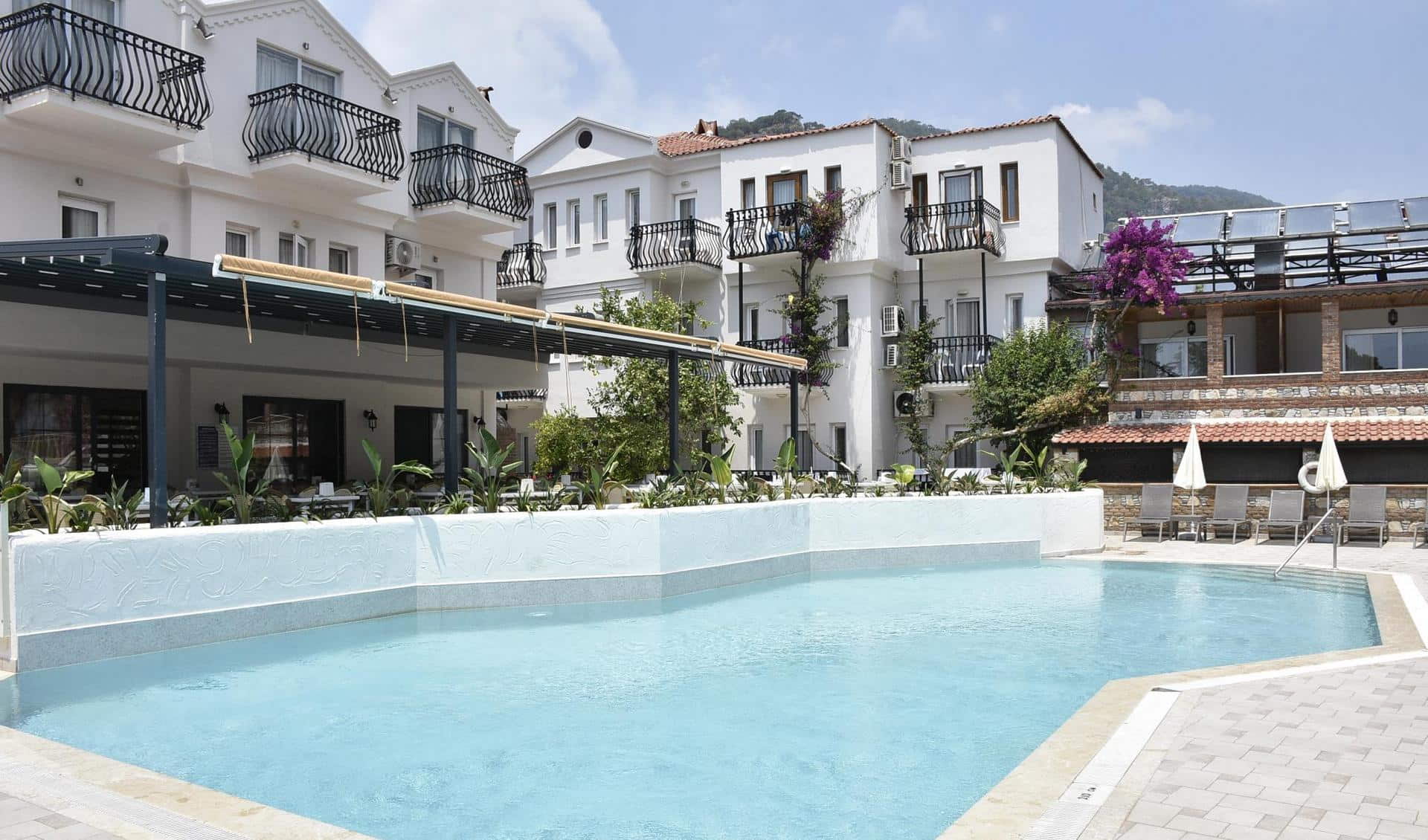 Magic Tulip Hotel