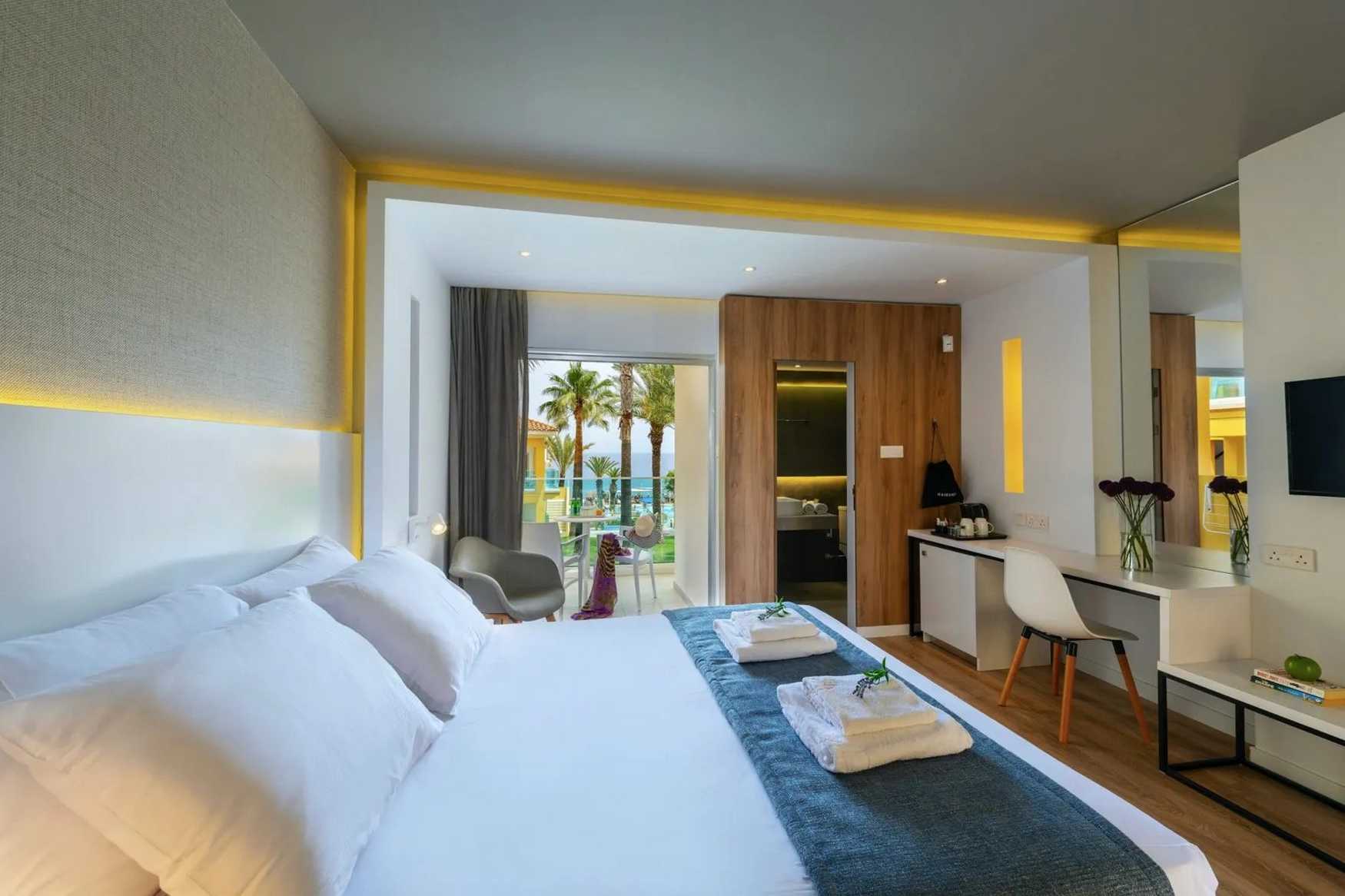 Malama Beach Holiday Village фото 1