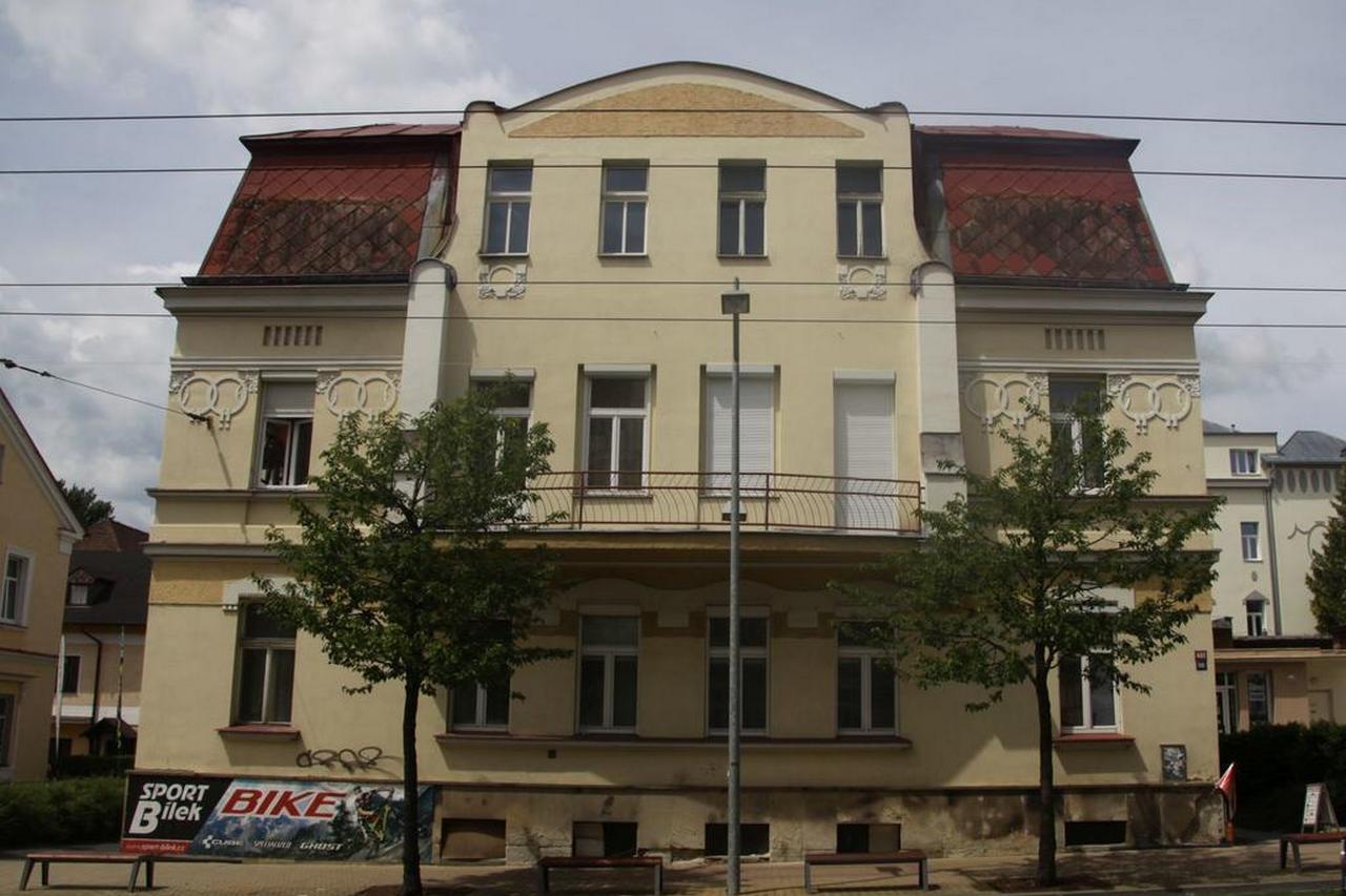 Mercedes Apartment