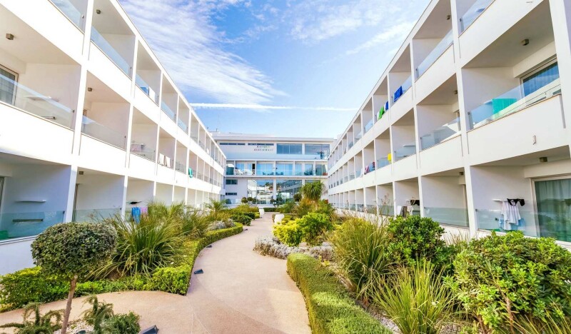 Nicholas Color Hotel