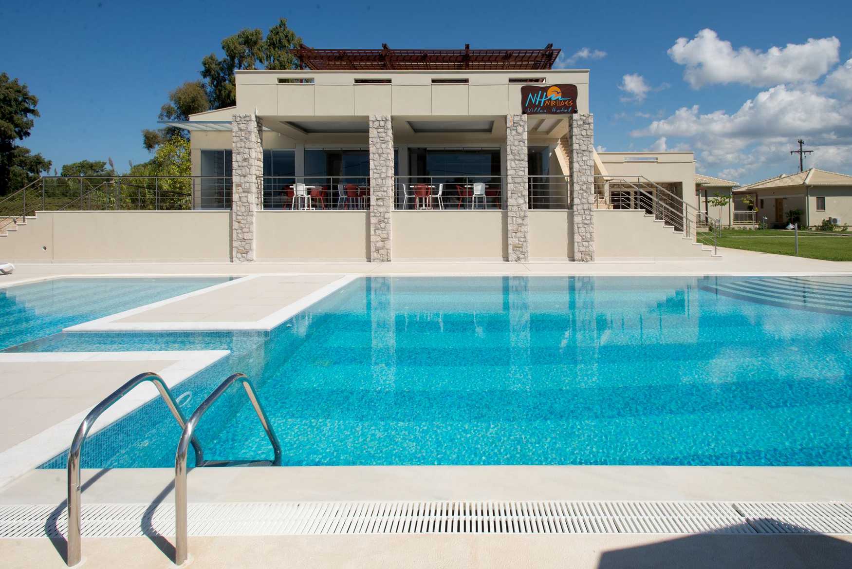 Niriides Luxury Villas