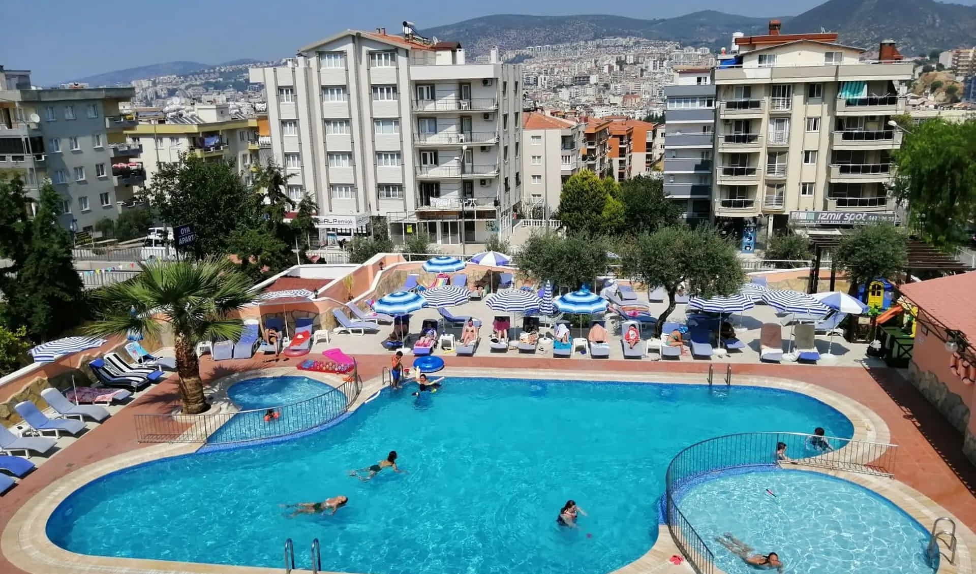 Oya Family Suites