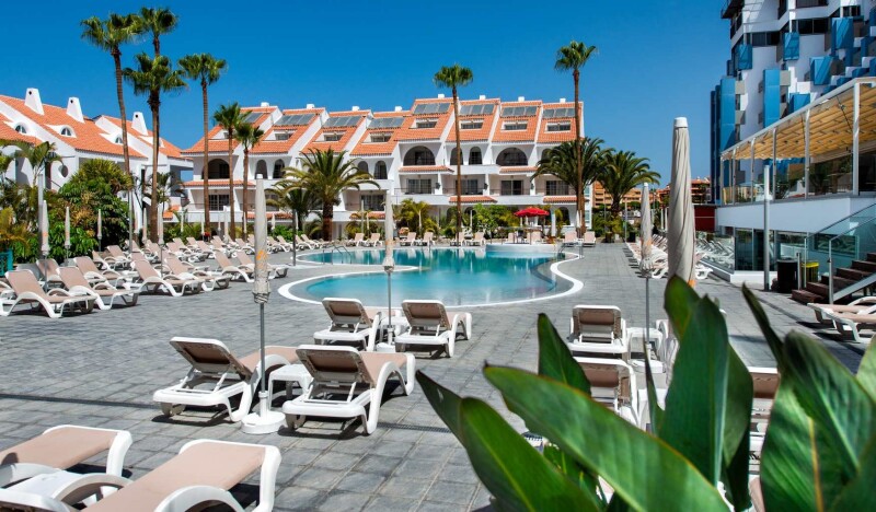 Paradise Park Fun Lifestyle Hotel