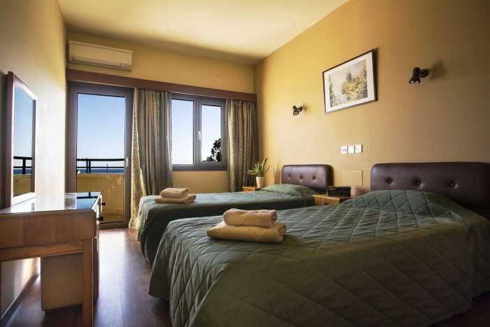 Pigeon Beach Hotel Apartments