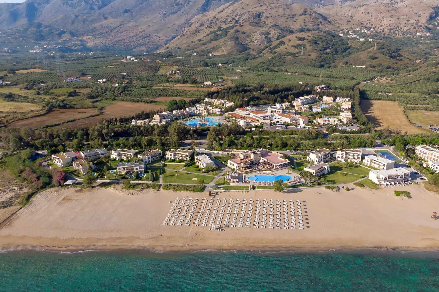 Pilot Beach Resort фото 1