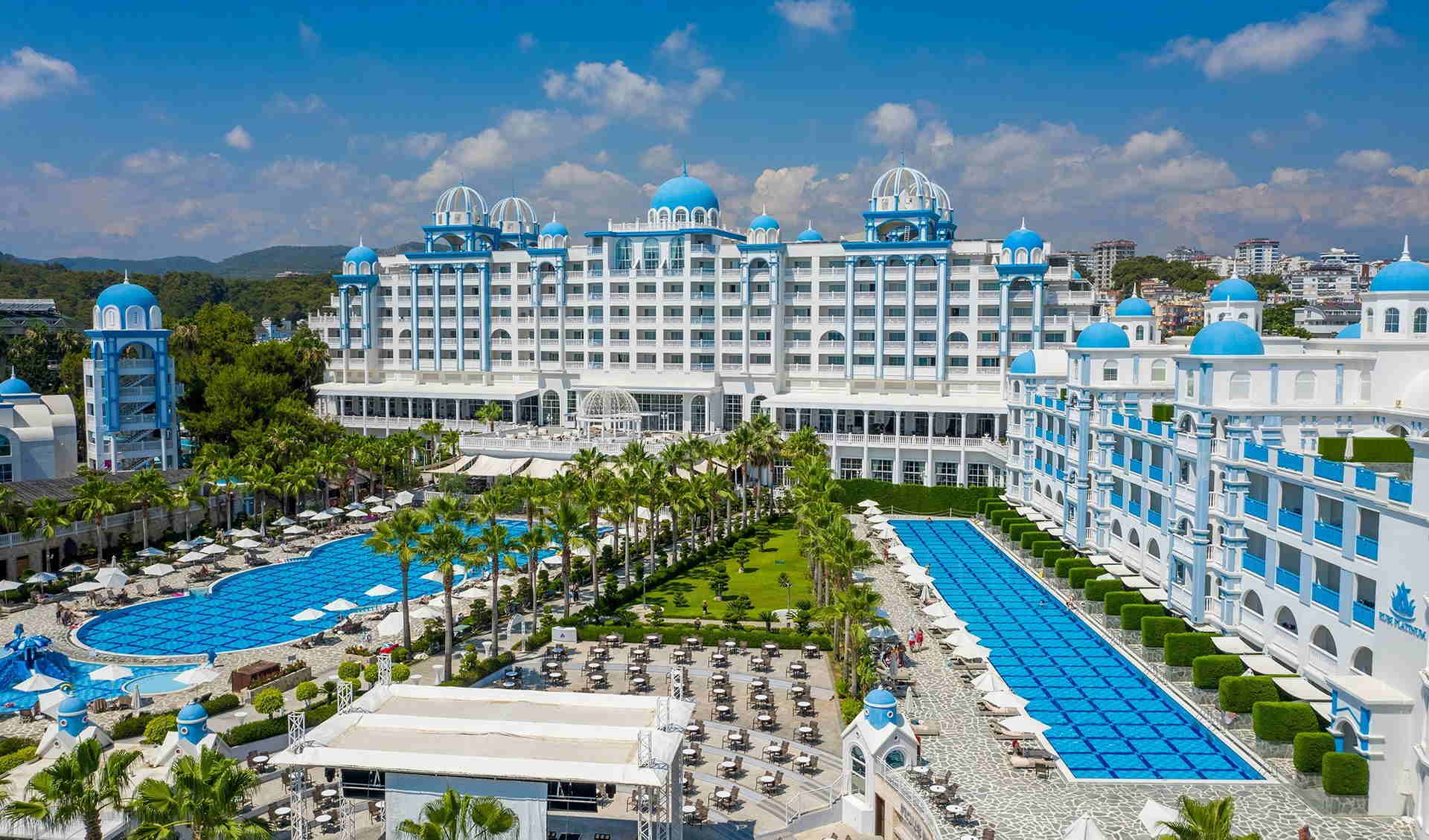 Rubi Platinum Spa Resort & Suites