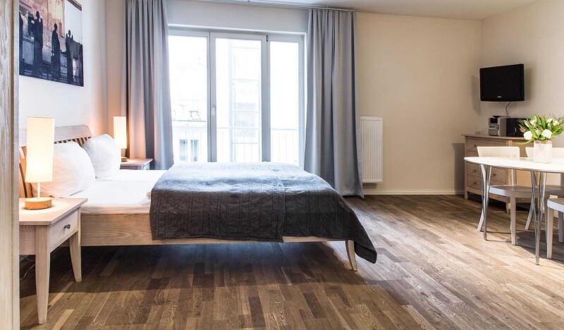 Schoenhouse Apartments