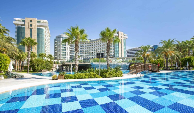 Sherwood Exclusive Lara