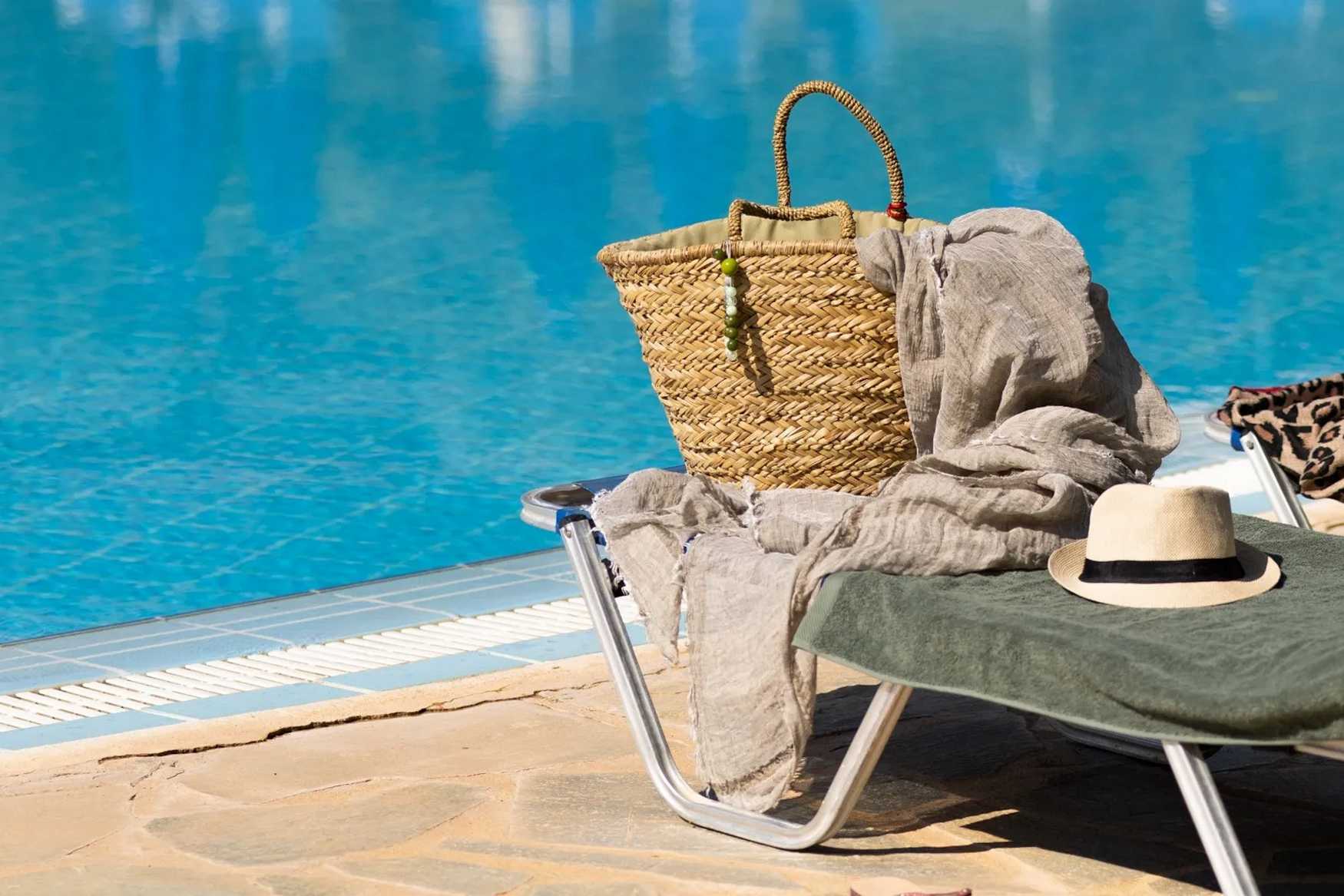 Sunrise Village Beach Hotel фото 1