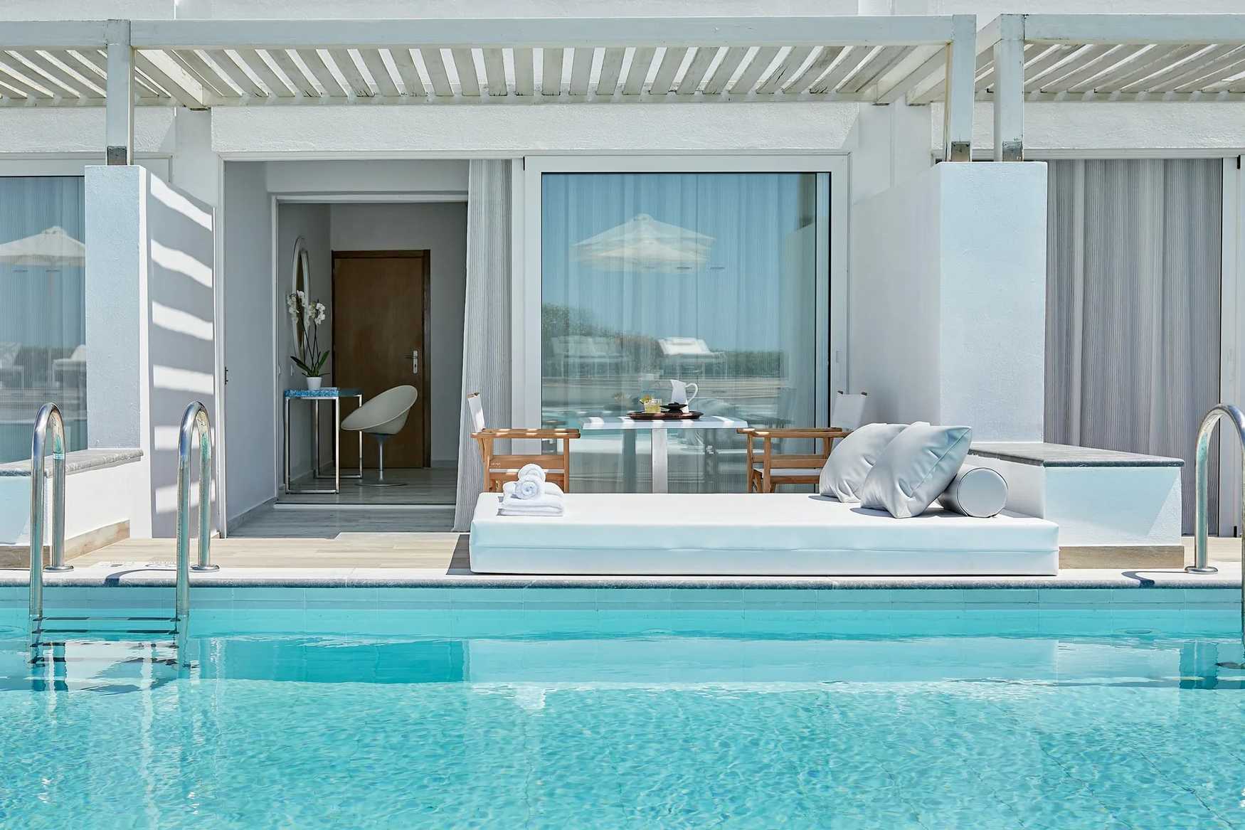 Grecotel Lux Me White Palace