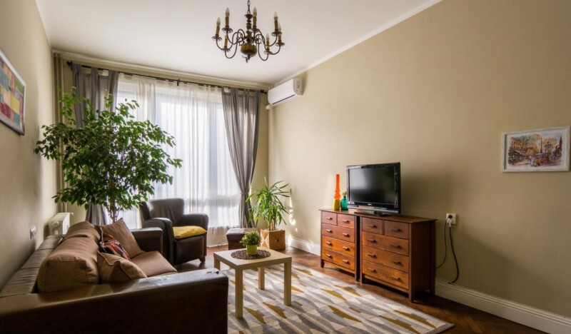 Top Center Artistic Apartment