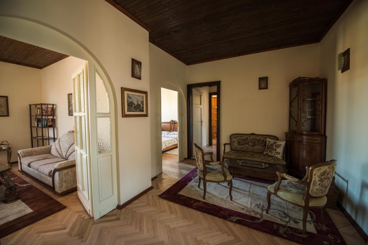 Varna Main Street Classic Apartment фото 1