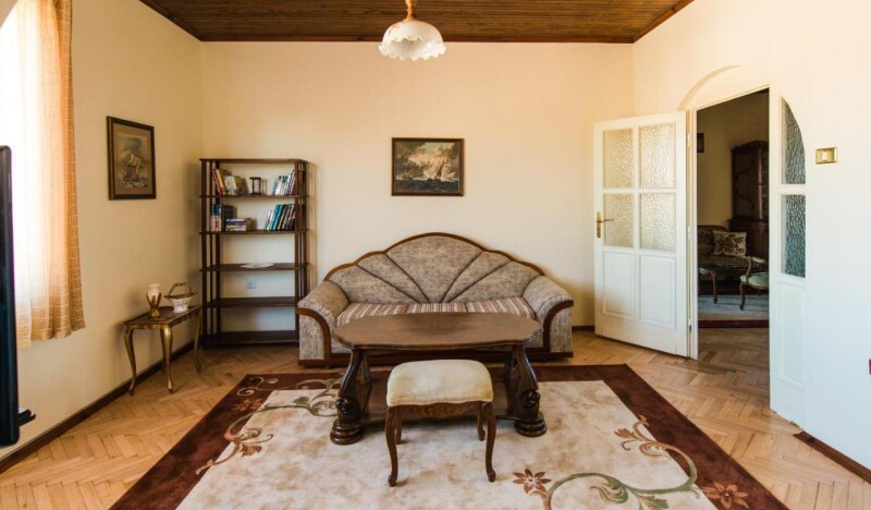 Varna Main Street Classic Apartment