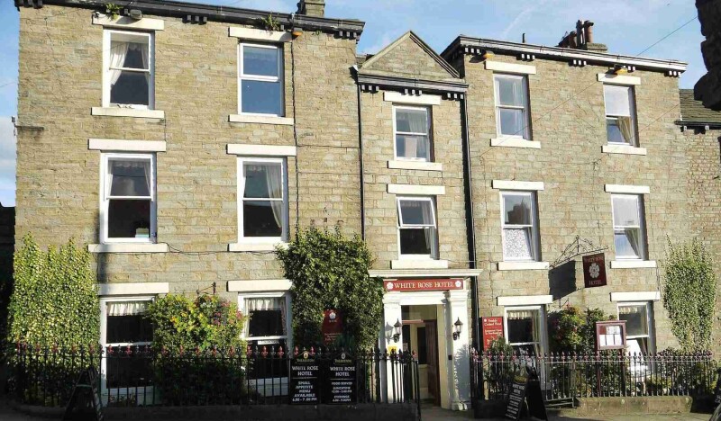 White Rose Family Hotel