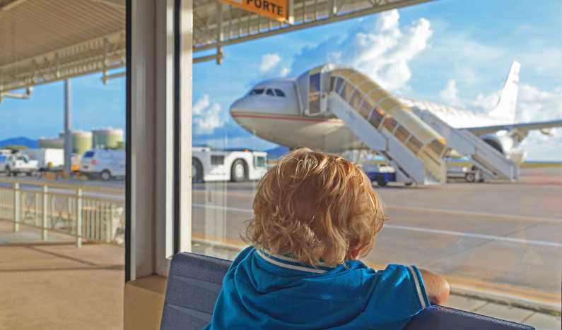 А мне летать охота: перелет ребенка без родителей