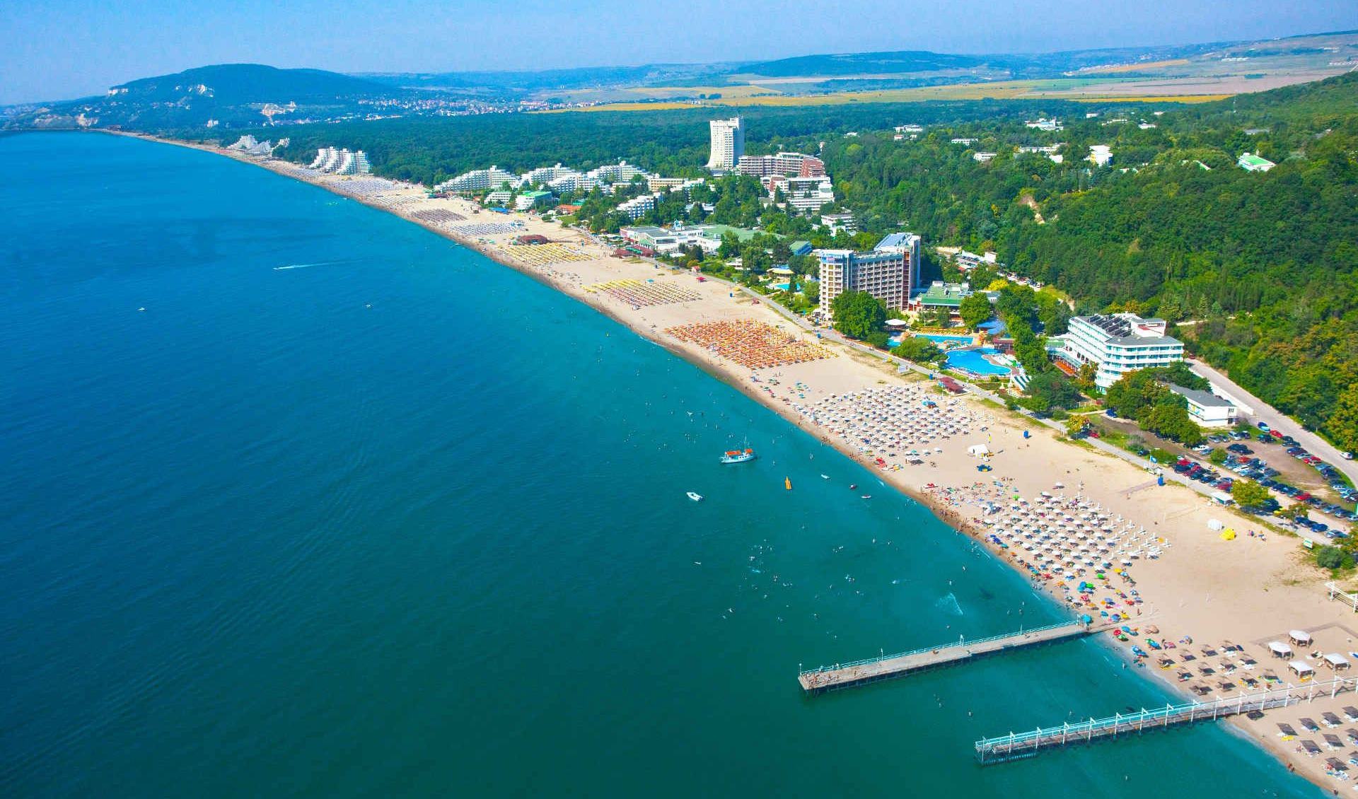Албена в июле: поездка за солнцем и морем