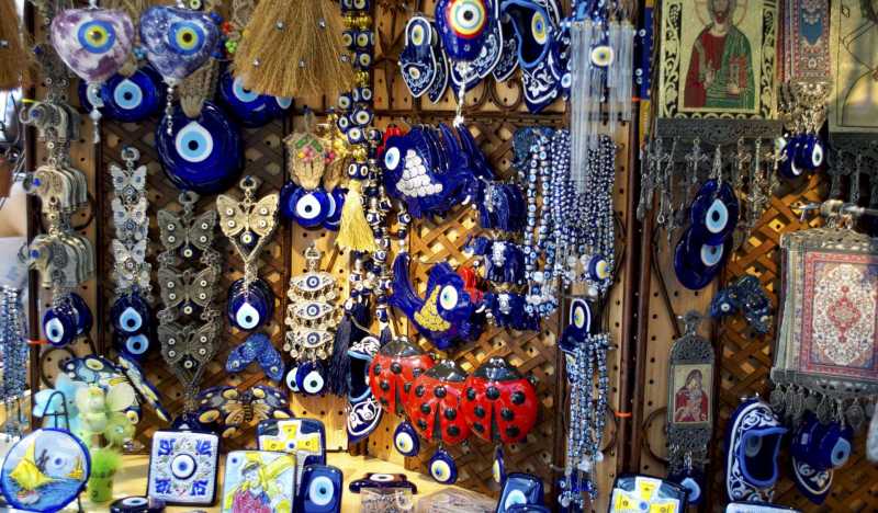 Что привезти из Кемера в подарок: 16 идей для сувенирного шопинга