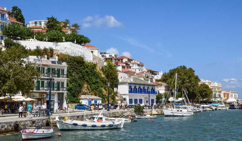 Греция в июне: пять морей у ваших ног