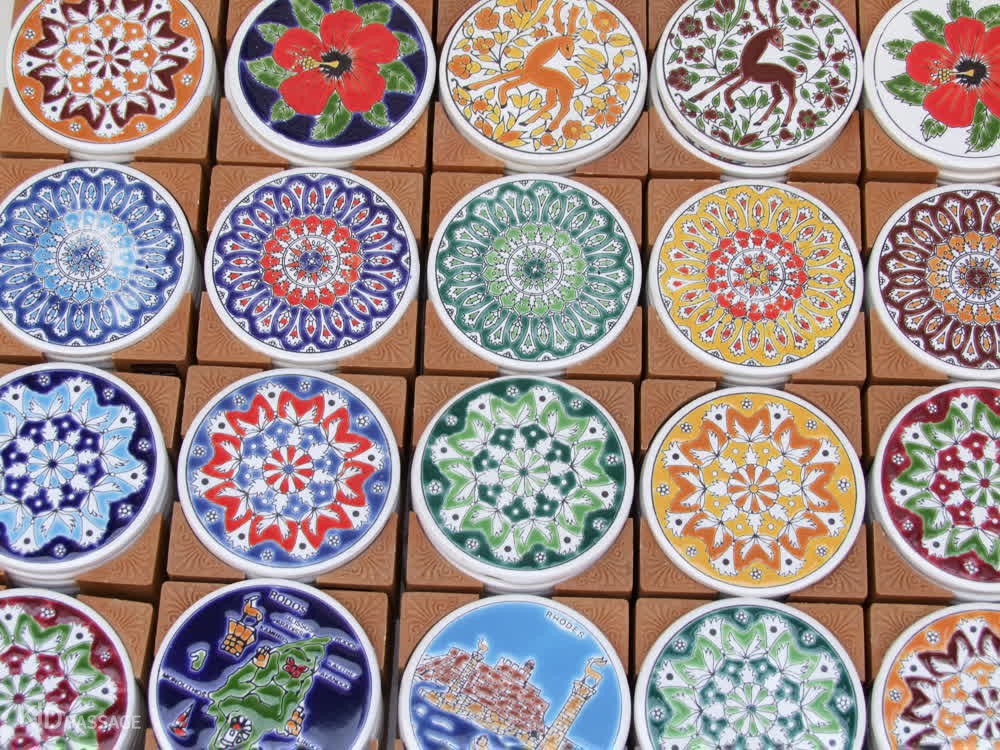 сувениры из греции: что привезти родным и близким фото 6