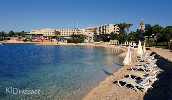 лучшие пляжи истрии для отдыха с детьми фото 4