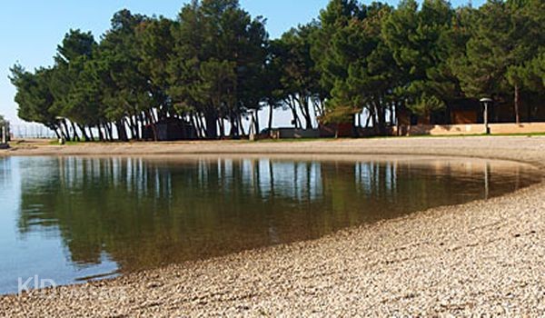 лучшие пляжи истрии для отдыха с детьми фото 5