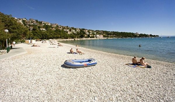 лучшие пляжи истрии для отдыха с детьми фото 8