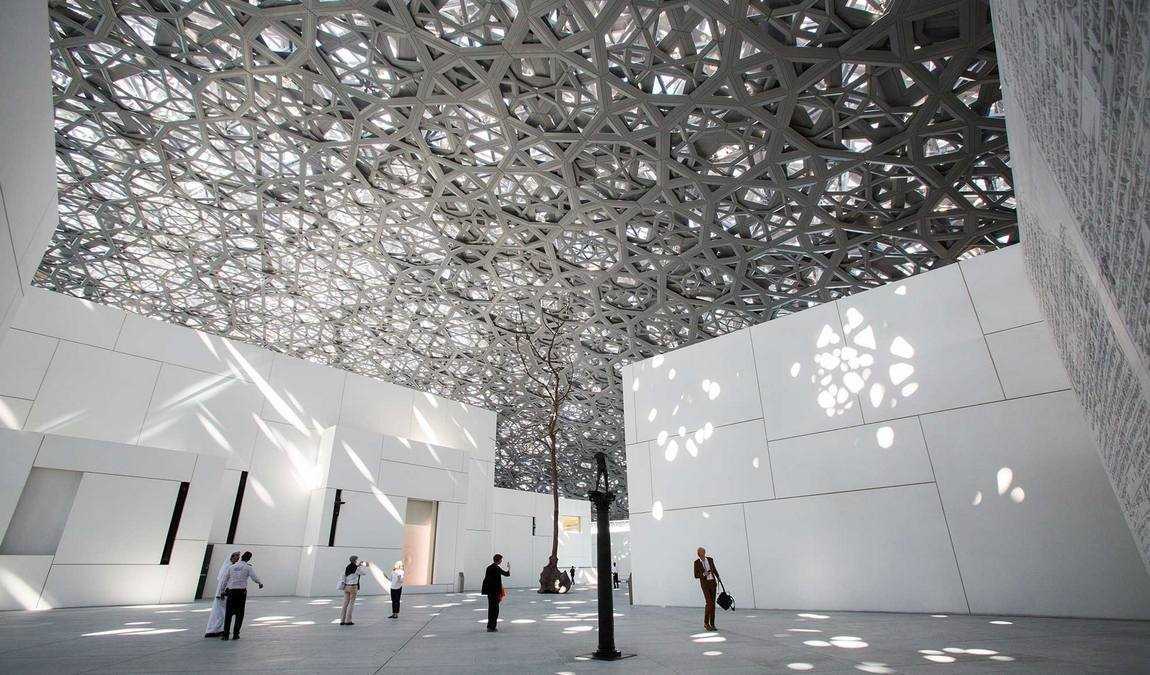 Экскурсионный отдых в Абу-Даби: Музей «Лувр Абу-Даби»