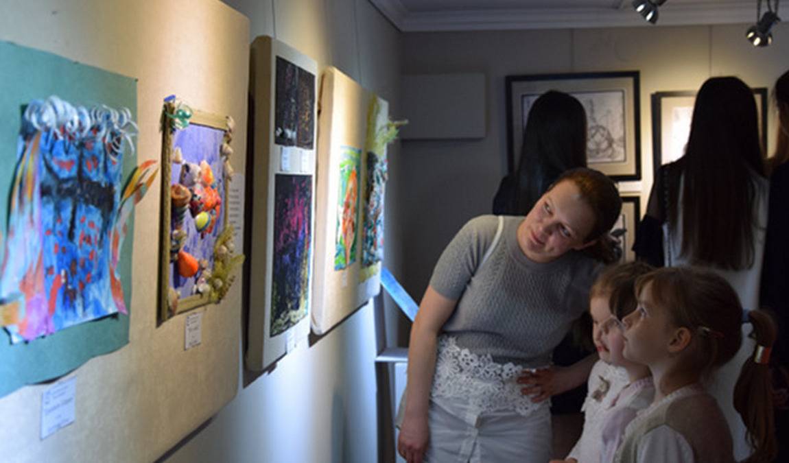 Экскурсионный отдых в Анапе: галерея «Белый квадрат»