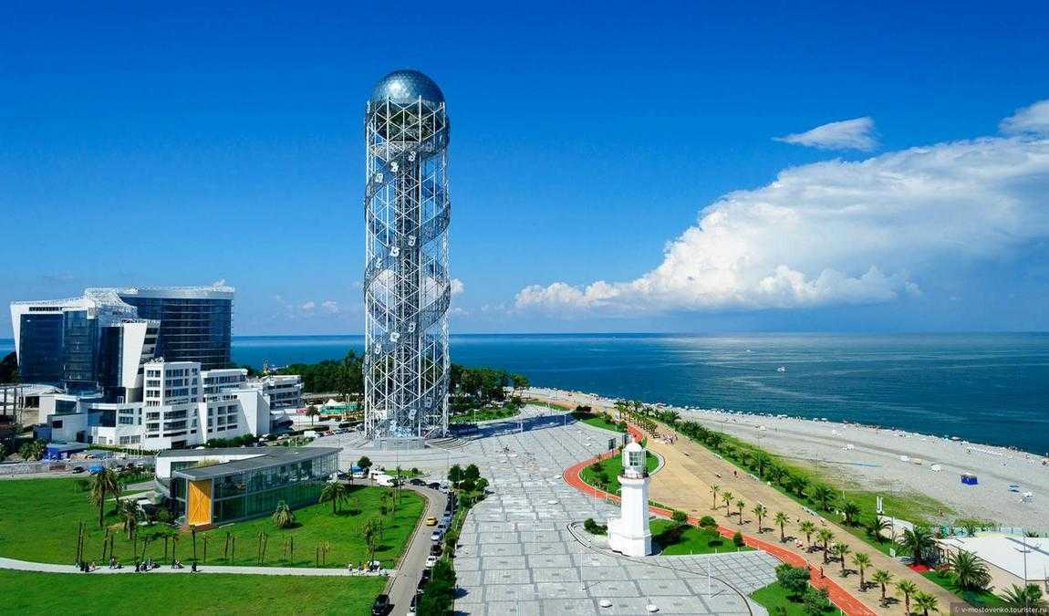 Экскурсионный отдых в Батуми: Башня Алфавита