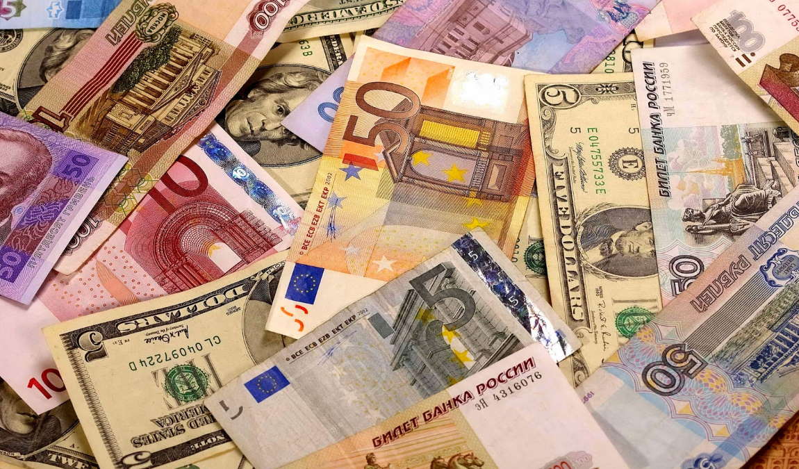 Какую валюту лучше брать на Кипр