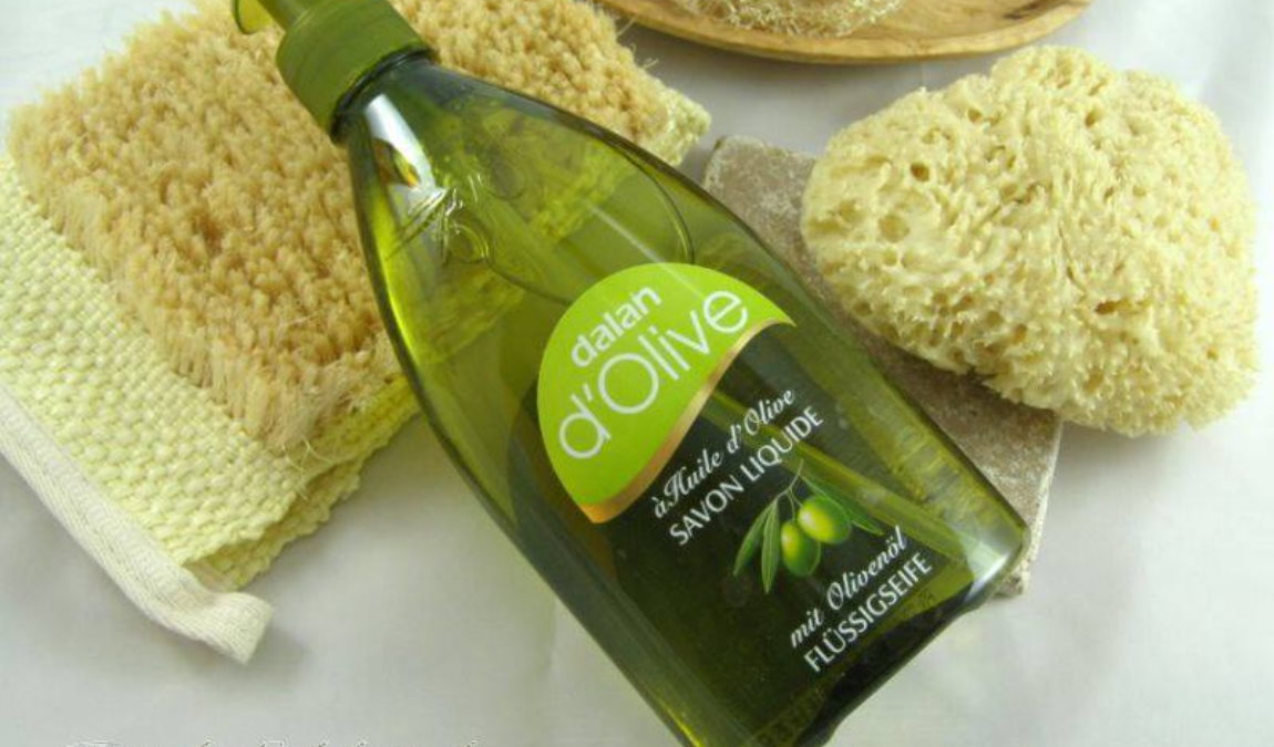 Косметика и духи на натуральной основе как пример подарка из Бодрума