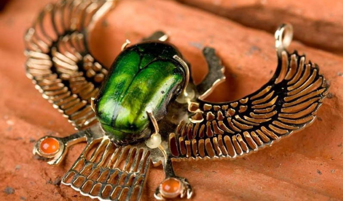Жук-скарабей как эксклюзивный и самый популярный подарок из Египта